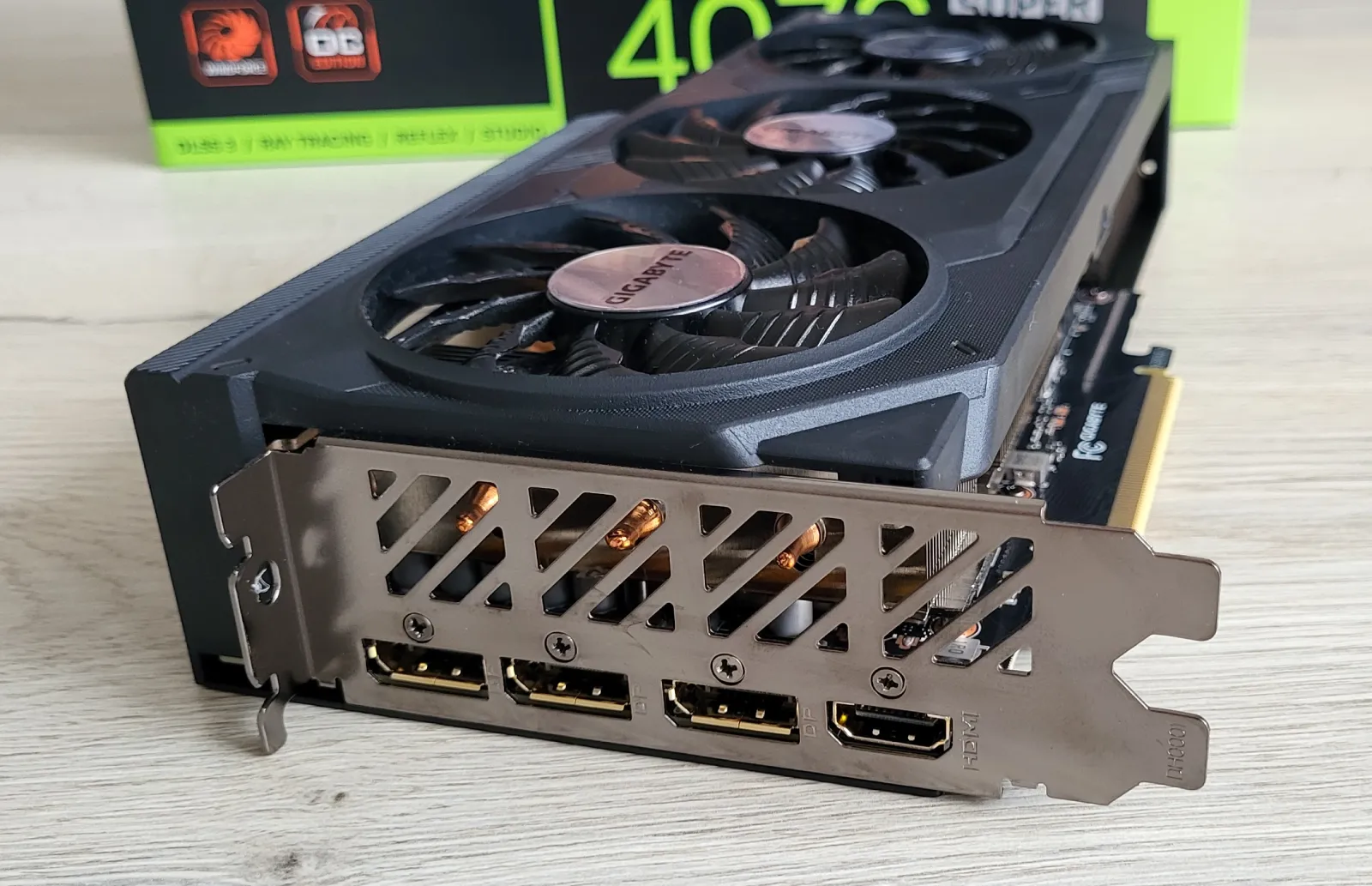 RTX 4070 Super Gigabyte