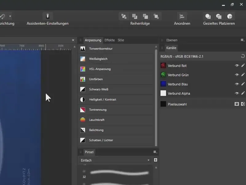 Affinity Photo-Tutorial: Benutzeroberfläche mit den Bereichen Anpassung, Pinsel, Ebenen und Kanäle