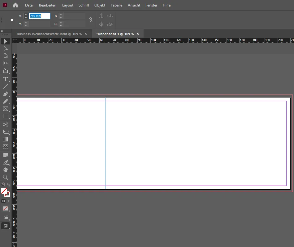 Membuat kartu natal bisnis di InDesign: Garis bantu di tepi lipatan
