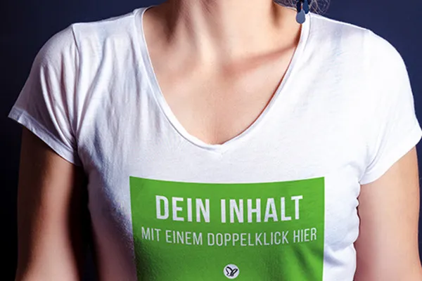 Photoshop-Mockup-Vorlage für Kleidung: T-Shirt, Frau – Version 1