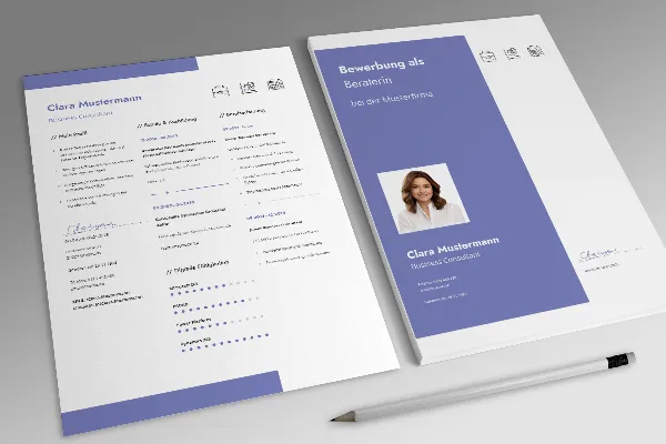 Työnhakumalli konsultille, asiantuntijalle (m/w/d) violetissa.
