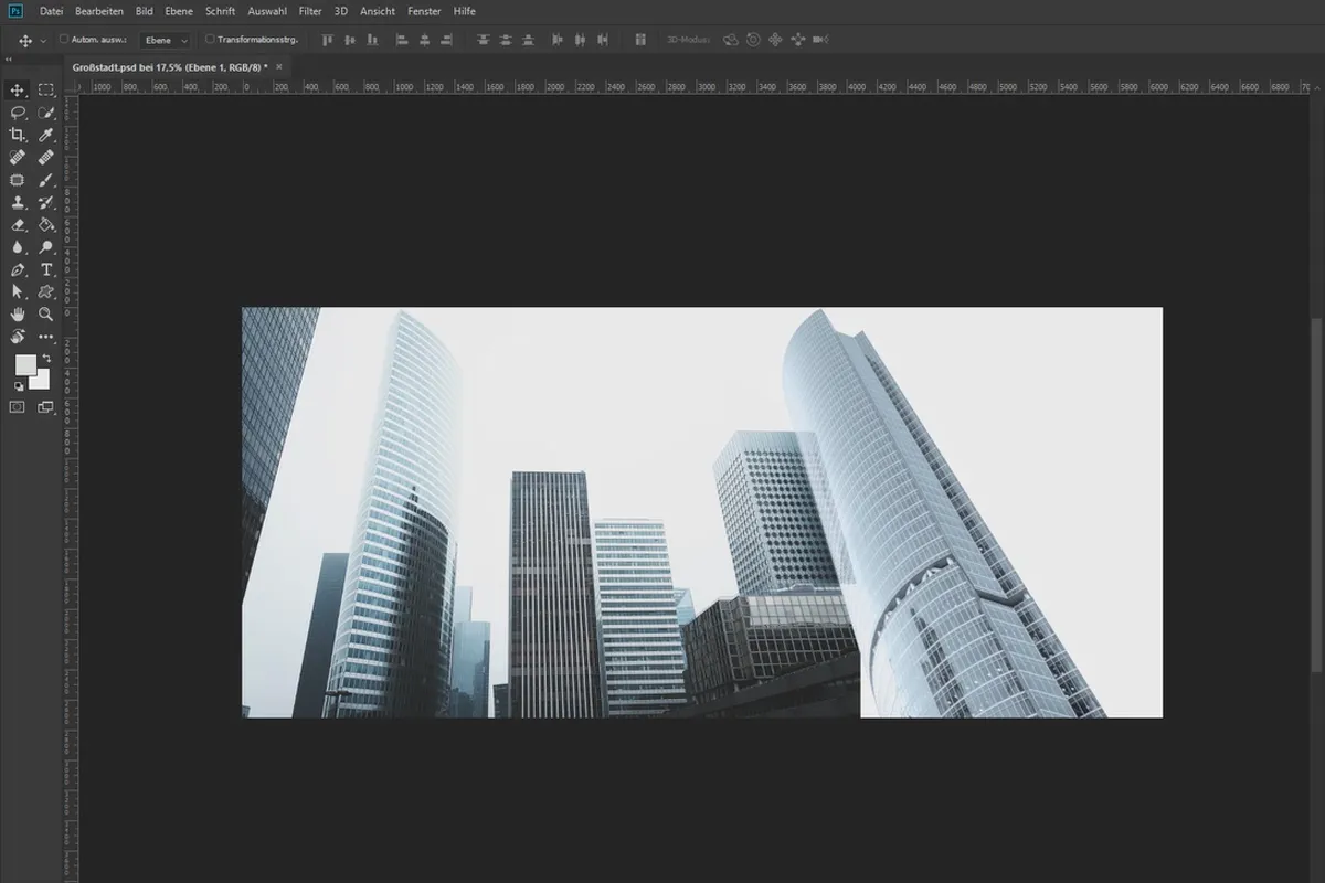 Urbane Bildmontage in Photoshop: Artwork „Die Großstadt“ – 3 Gebäude vorbereiten