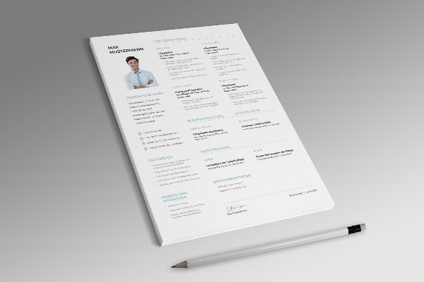 CV-mal for omsorgsarbeidere i pastellblå (enkeltsidig)