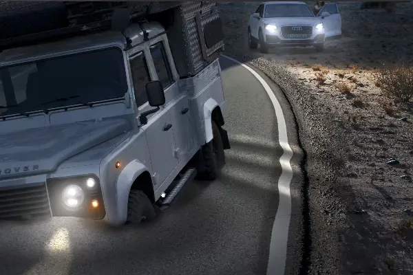 Swampcar Photoshop Training: 3.4 Lichtreflexe auf Wellen malen