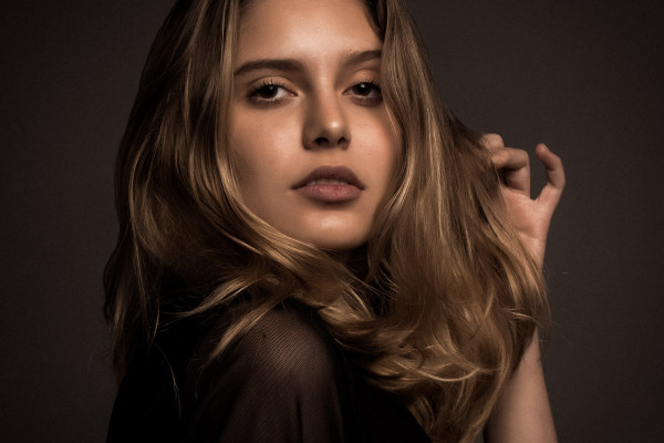 Preajuste para looks de moda y belleza (Lightroom, Camera Raw): 03 | Cover Brown