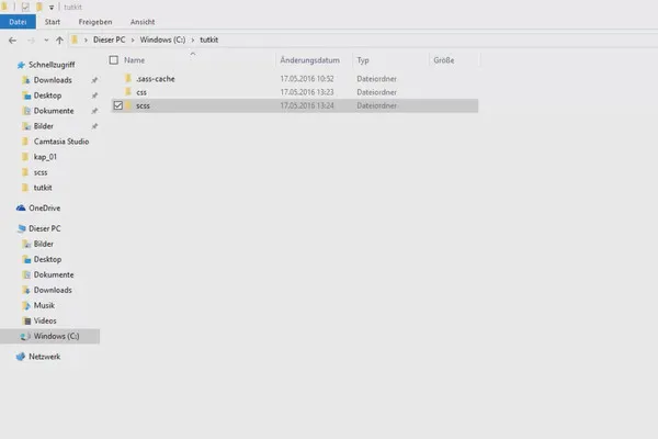 Modern CSS con Sass - Combinare i file 04