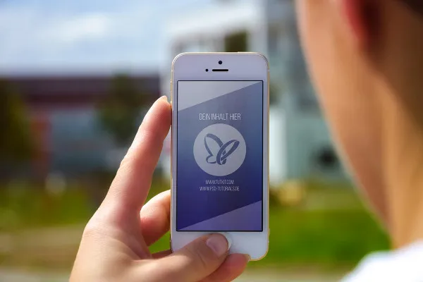 Photoshop-Mockup-Vorlage für ein Smartphone – Version 4