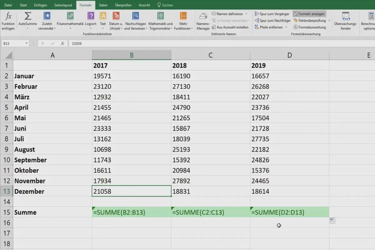 Tutorial Excel: Pivot, diagram, dan desain tabel untuk presentasi data yang jelas - 2.5 Menampilkan rumus