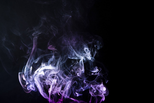 Smoke-Overlays - Kuvia vaaleanpunaisella ja violetilla savulla ja höyryllä.