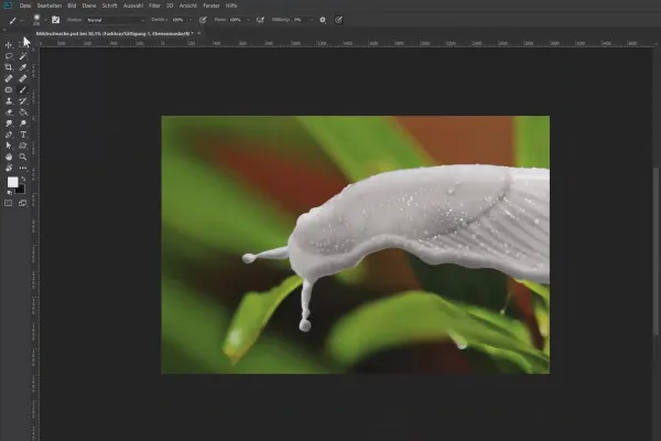 Texturen in Photoshop kreativ anwenden: 7 Milch-Texturen an Objekt anwenden
