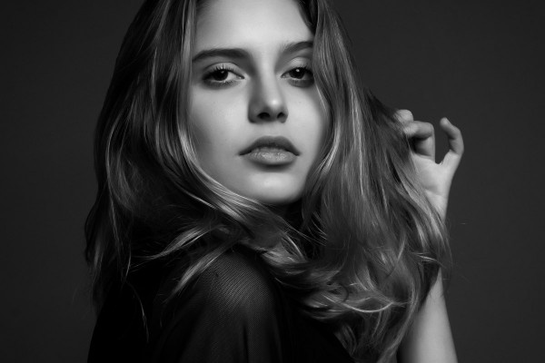 Preajuste para looks de moda y belleza (Lightroom, Camera Raw): 10 | BW Dark