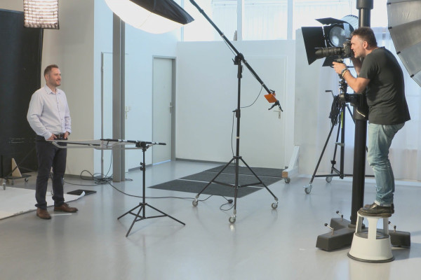 Business portraits - the photo workflow for career and success - 13 Lighting setups for a clean portrait