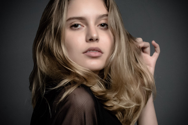Preajuste para looks de moda y belleza (Lightroom, Camera Raw): 13 | Bright y Eyecatcher Vignette