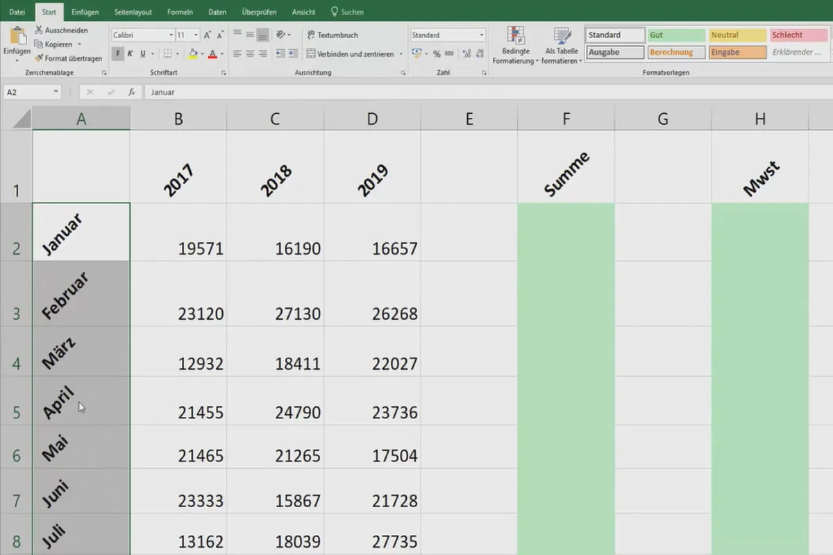 Excel-Tutorial: Pivot, Diagramme und Tabellen-Design zur anschaulichen Daten-Präsentation – 3.2 Schräge Überschriften erzeugen