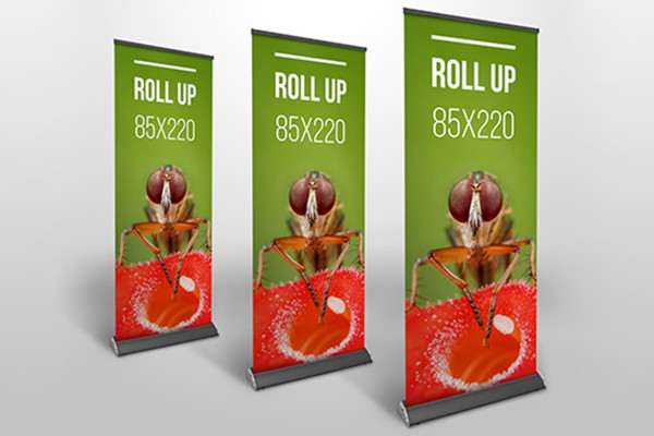 Photoshop-Mockup-Vorlage für ein Roll-Ups im Format 850mm x 2200mm - Version 2