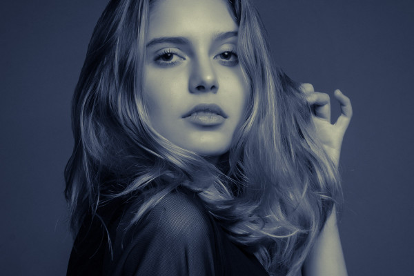 Preajuste para looks de moda y belleza (Lightroom, Camera Raw): 16 | Backstage Blue