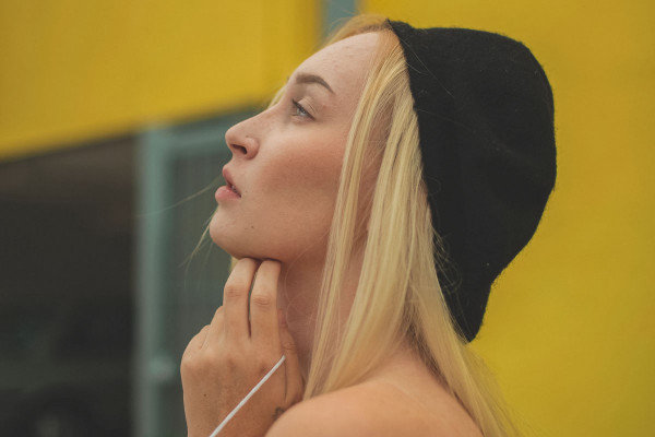 Preset for moody looks: 21 | Natural Focus