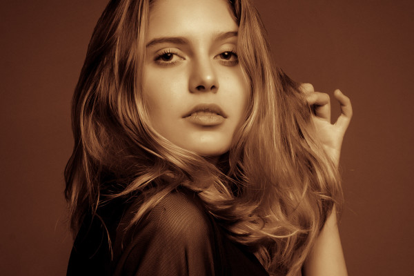 Preajuste para looks de moda y belleza (Lightroom, Camera Raw): 22 | Brown Sunlight