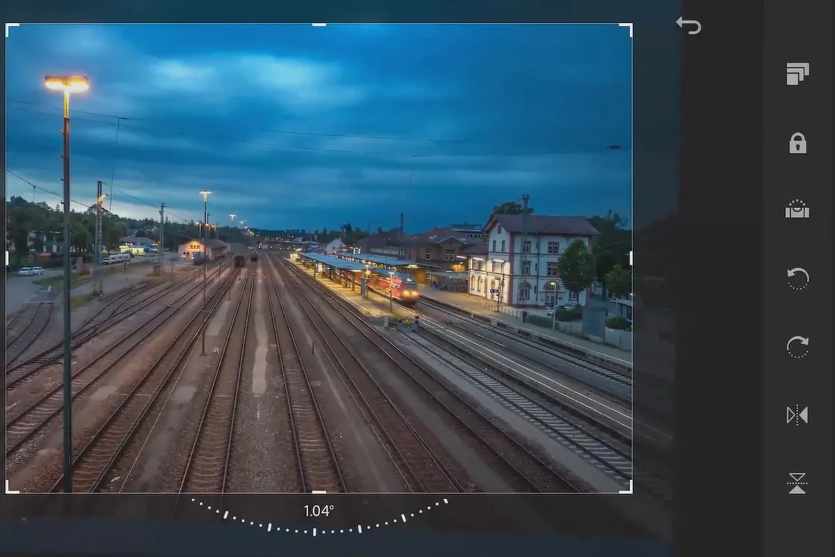 Smartphone-Fotografie und -Bildbearbeitung: 5.2 Blaue Stunde am Bahnhof – Lightroom mobile