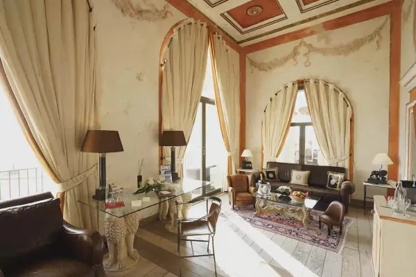 Fotografie hotelu: Technika, motivy a praxe - 23 suita: obývací část část 1