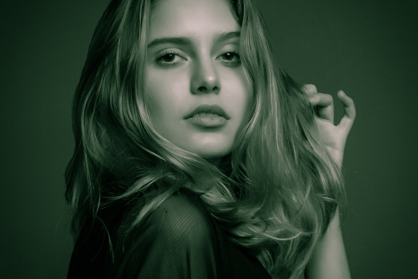 Preajuste para looks de moda y belleza (Lightroom, Camera Raw): 25 | Green Emotions