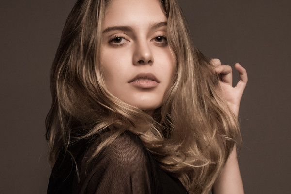 Preajustes para looks de moda y belleza (Lightroom, Camera Raw): 29 | Elegante
