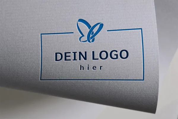 Photoshop-mockup-skabelon til logoer: blid prægning, farverig, buet papir