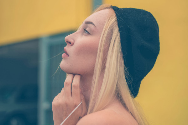 Preset for moody looks: 31 | Blue Orange Cross Toning