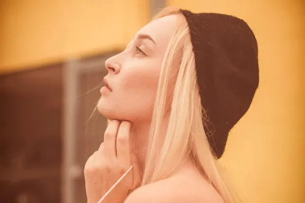 Preset per look malinconici: 34 | Warm Soul Dark