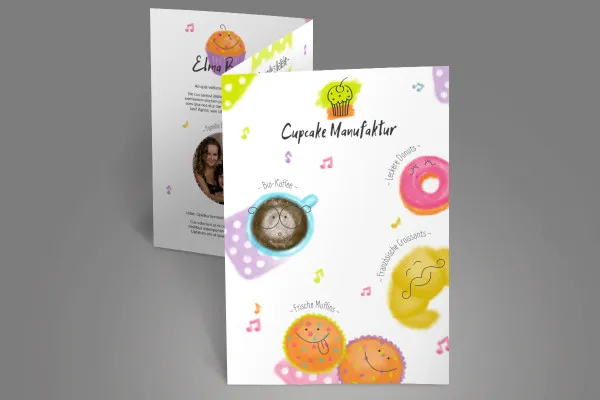 Template mockup Photoshop untuk selebaran lipat zigzag 2-lipatan ukuran DIN A5 dalam format potret.