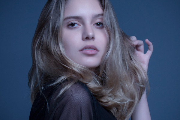 Preajuste para looks de moda y belleza (Lightroom, Camera Raw): 44 | Cool Blue