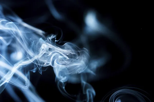 Smoke-Overlays – Bilder mit blauem Rauch und Qualm