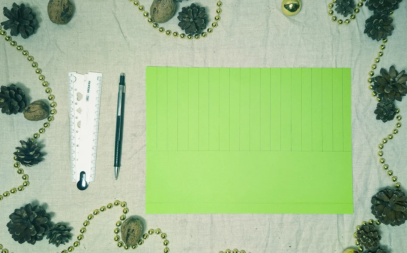 Step 1: Marking for the basket stripes