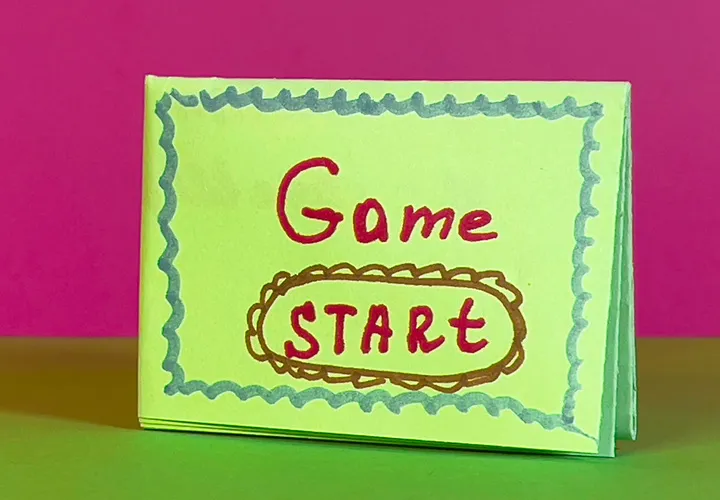 DIY Faltspiel für Kinder: einfache Bastelidee mit Papier