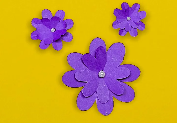 Süße Papierblumen basteln: Deko- und Geschenkideen mit Foto- und Videoanleitung