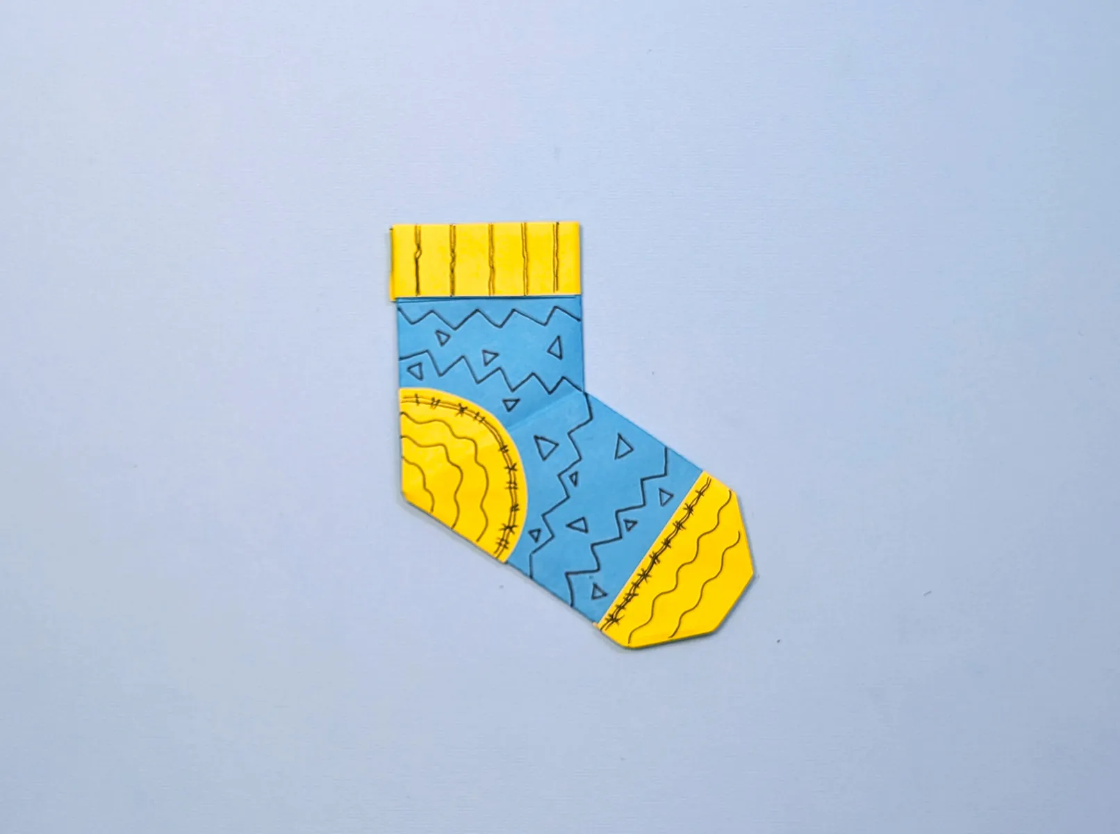 Kaus Kaki Natal Origami: Panduan Langkah demi Langkah dengan Foto. Gambar 5