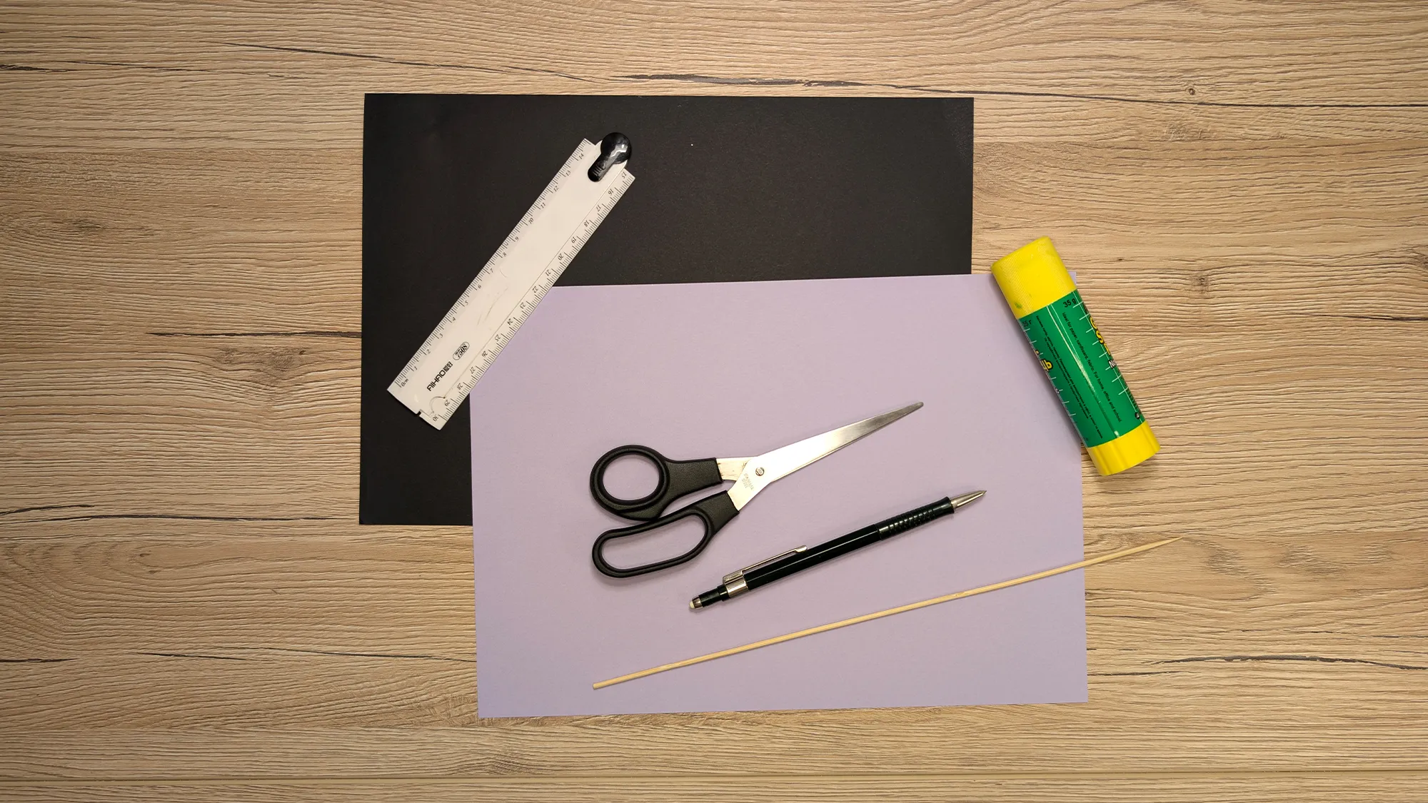 紙製リボルバーのDIY：写真と説明付きの説明書。写真1