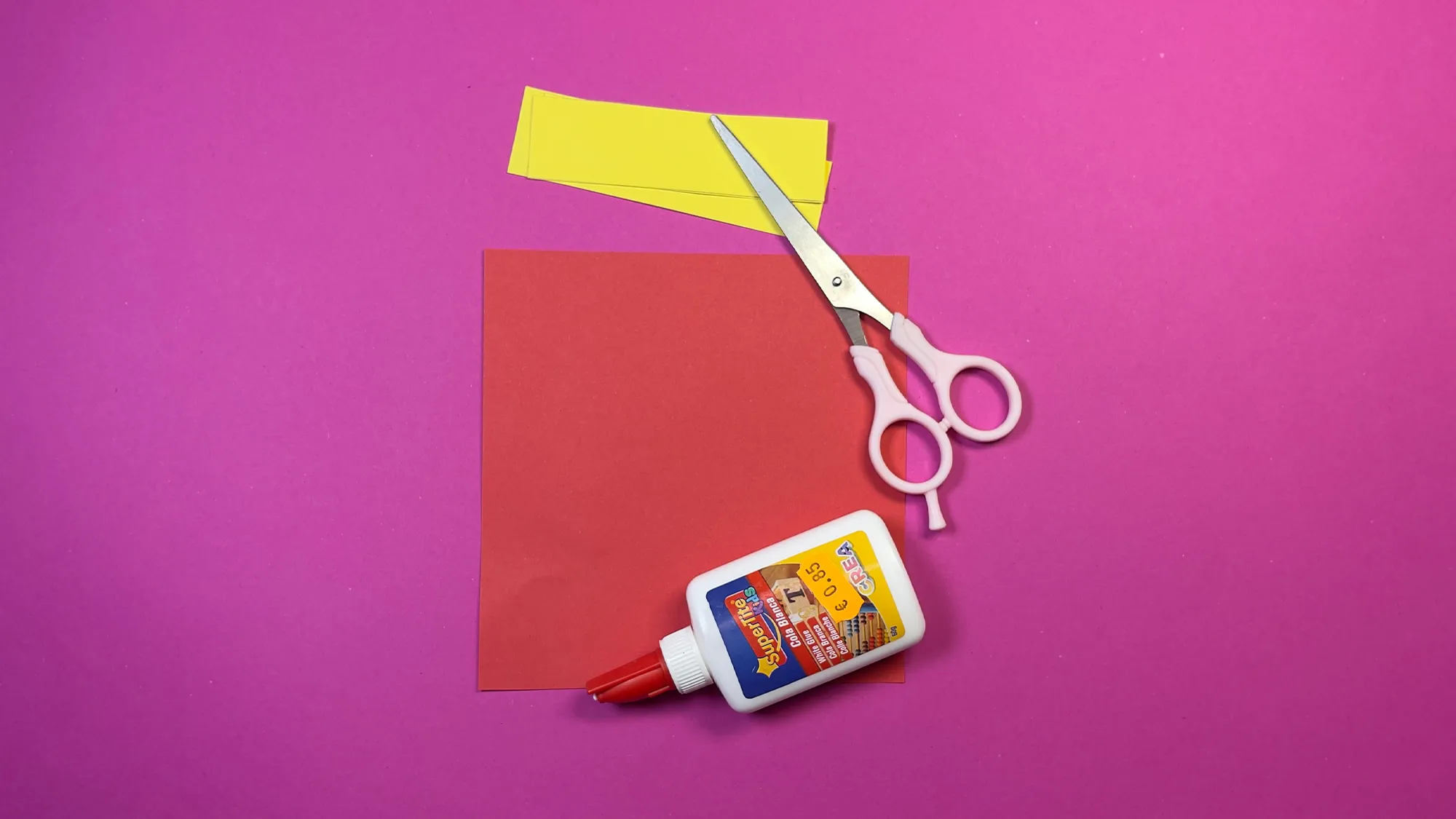 French fry box: step-by-step guide with photos and text description. The image 1