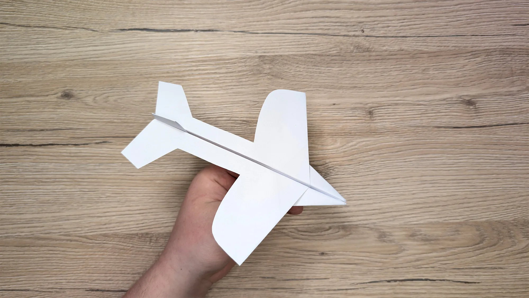 Pokročilé origami lietadlo: krok za krokom návod s fotografiami a komentármi. Obrázok 5 Pokročilé origami lietadlo: návod krok za krokom s fotografiami a komentármi. Obrázok č. 5