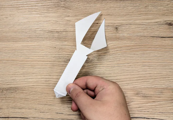 Papier-Helicopter Bumerang basteln: DIY mit Videoanleitung