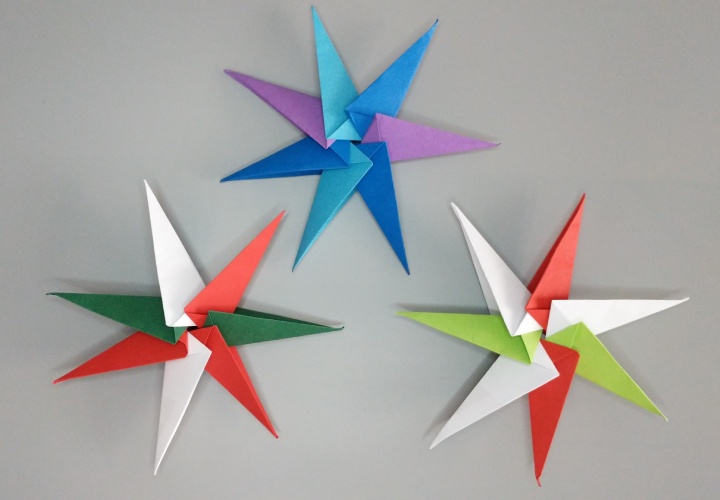 Folde en origami-stjerne af papir