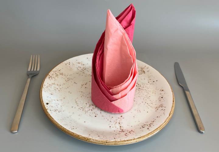 Fold napkin into flame shape Instructions with photos and video