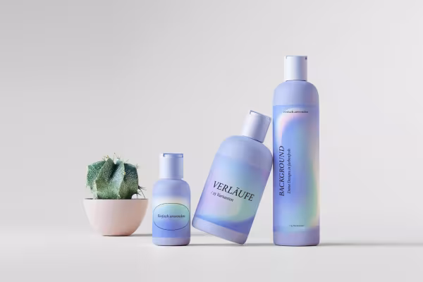 Verschillende verpakkingen waarvan de ontwerpen zijn voorzien van blauwe kleurovergangen.