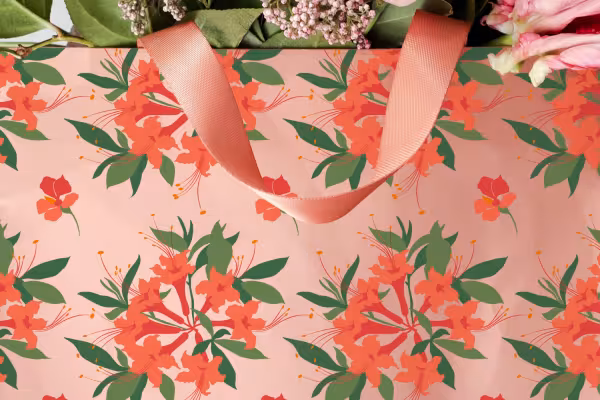 Bolsa con motivos vegetales