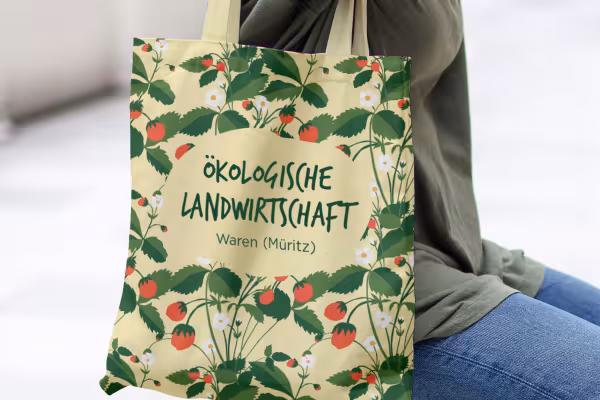 Bolsa con motivos vegetales