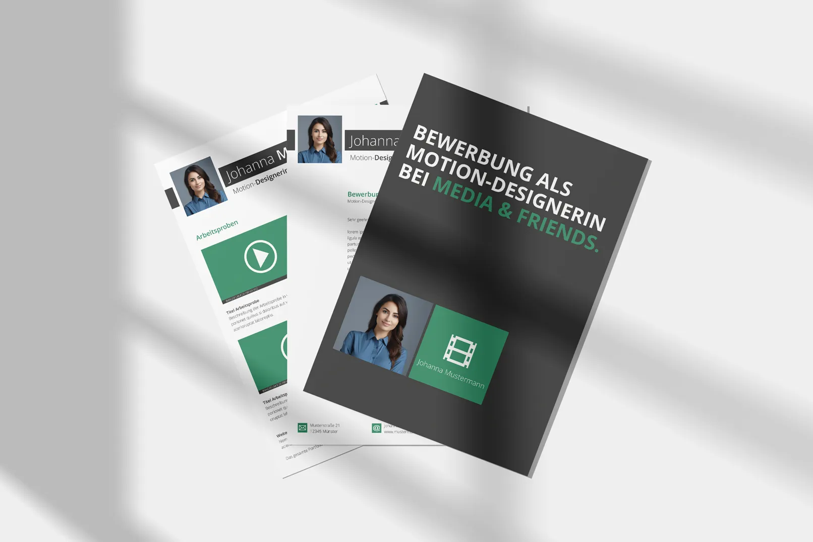 Alles drin: Layouts für Deckblatt, Anschreiben, Lebenslauf und Arbeitsproben. Bewerbungsvorlage Motion Designer/in mit Lebenslauf, Anschreiben-Seite, Deckblatt und Arbeitsproben