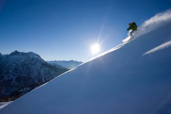 Fotografi gunung: Peselancar ski saat turun