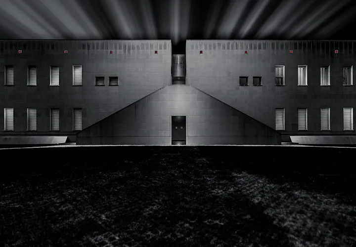 Retouche d'image en noir et blanc dans Photoshop : photo d'architecture