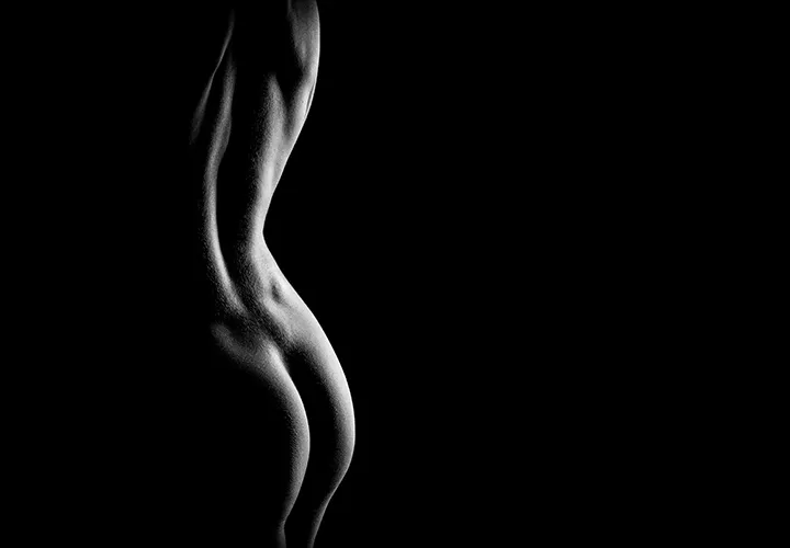 Learning to photograph nudes - tips for shooting classic nude photography