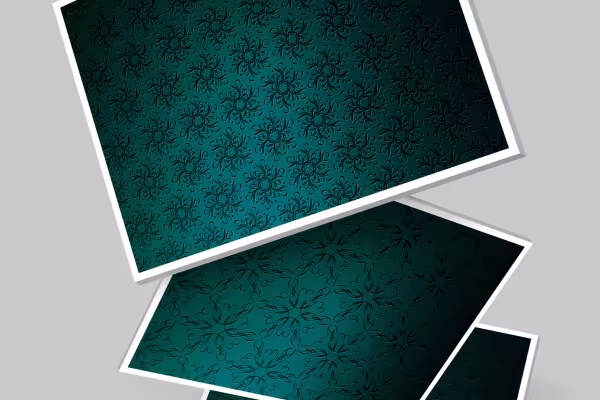 Trois variantes avec des images de fond en turquoise
